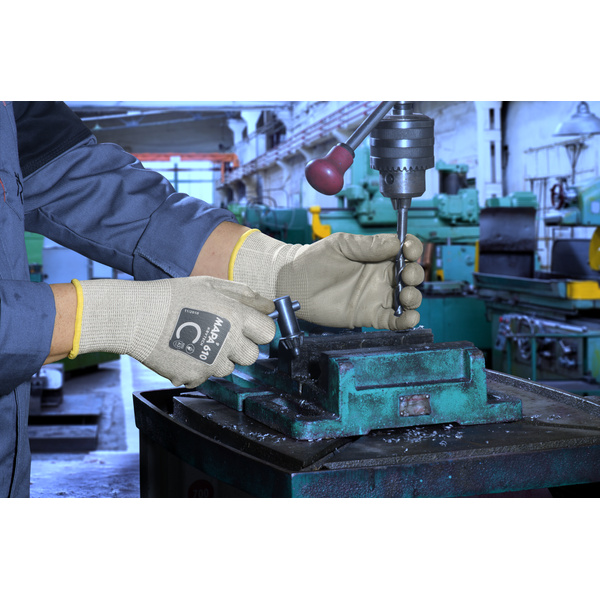 Cut Protection : Precision work - KryTech 610